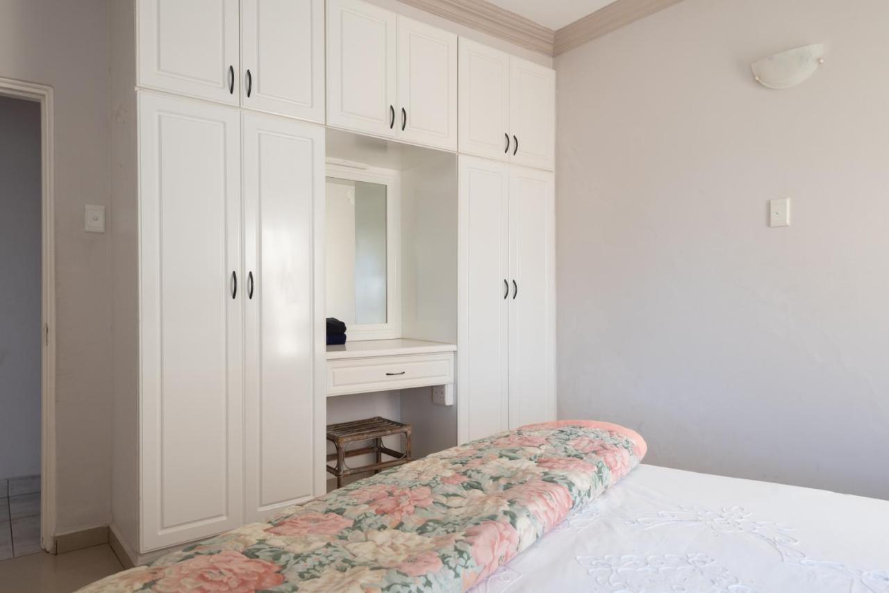 Le Rocella 4 - 2 Adults And 4 Children Only Apartment Ballito Exterior photo